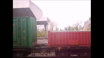 Товарен влак минава транзит през Гара.софия 
