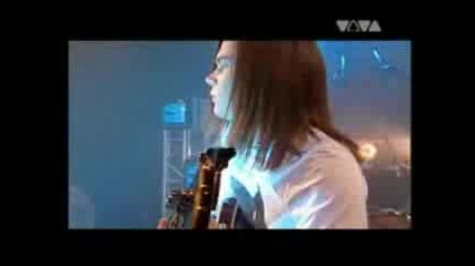 Bill Kaulitz... Black Roses Red