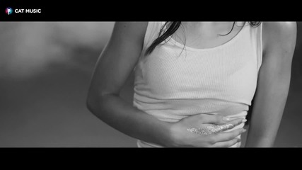 Jasmine Saraj feat. Yoyo - De povestit ( Lyric Video)