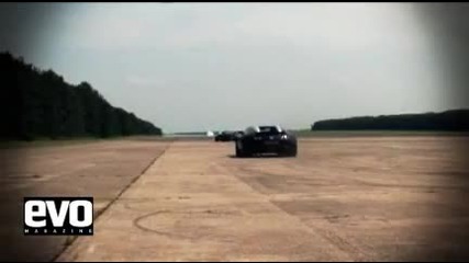 Bugatti Veyron vs Nissan Gt - R