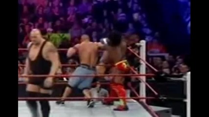Royal Rumble 2011 - Alex Riley е елиминиран от Kofi Kingston и John Cena 