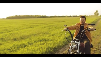George Hora - Privesc inainte [ Videoclip oficial 2013 ]