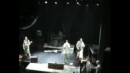 Cold as life - Born to land hard