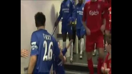 Дете се майтапи със Stivan Gerrard