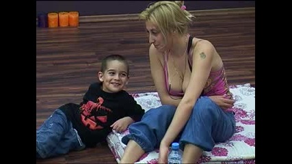 Big Brother Family - Що е то? Пръдлива гъба...