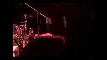 Linkin Park - And One (live 2000 Mike Скача в публиката)