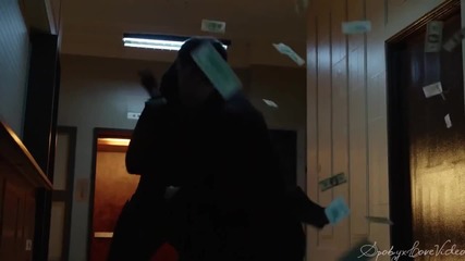 За феновете на Arrow !! Oliver Queen - Radioactive