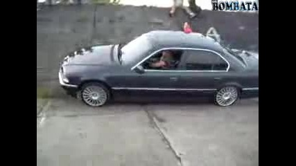 Bmw Се Преобръща!