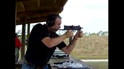 Стрелба С Mac 10!!