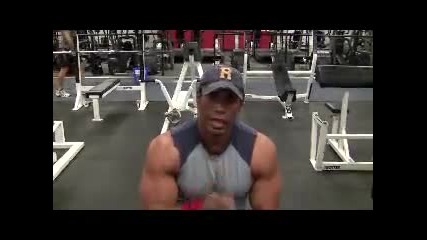 Levronereport.com Transformation Week 6 Chest 1 - Flat Bench Dumbell Press 