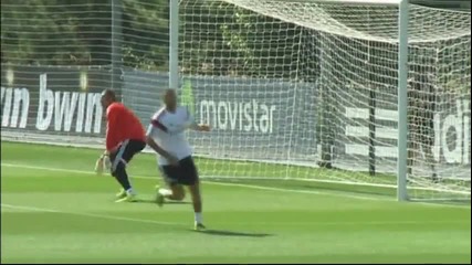 Навас започна атаката на титулярното място в Реал