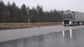 Тестване на автоматичните спирачки за критични случаи на Тир Volvo