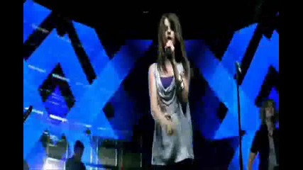 selena gomez - falling down hq [sub]