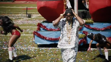 New !! Robin Thicke ft. 2 Chainz - Give It 2 U ( Official Video )