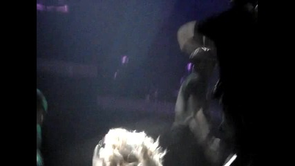 Britney Spears - Womanizer на живо от Лисабон , Португалия