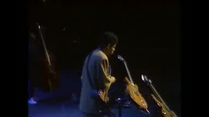 Stanley Jordan plays Stairway to Heaven