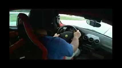 Audi R8 V10 vs Ferrari F430 Scuderia