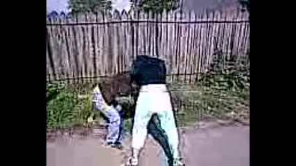 Яко Кютек - Момичета