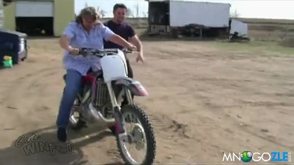Баба тества кросов мотор