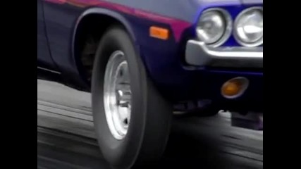 Dodge Challenger Slow motion Wheelie