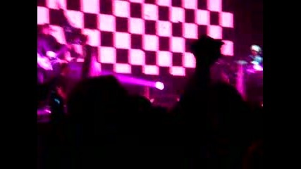 Avril Lavigne: The Best Damn Tour Live In