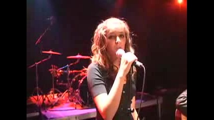 Me Singingstop And Stare
