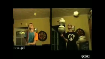 Изключително Жонглиране С Футболни Топки