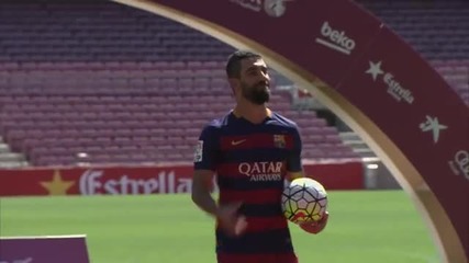 Представянето на Арда Туран като футболист на Барселона
