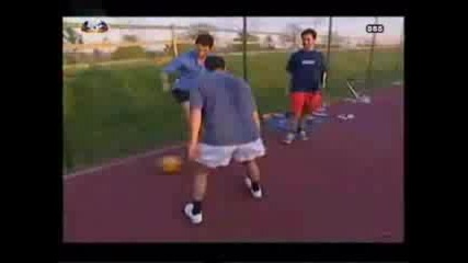 Кристиано Роналдо Играе Тенис