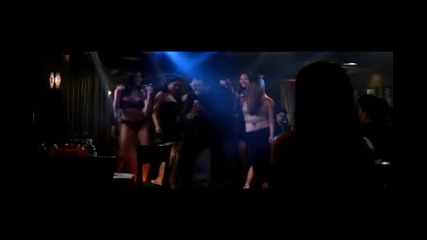 Chris Tucker singing in a bar 