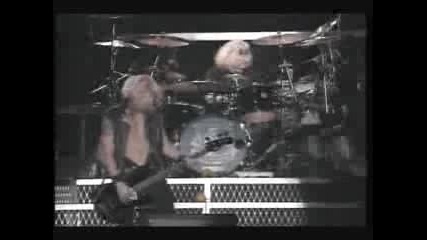 Guns N Roses - Bass Solo by Duff Mckagan 