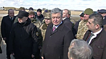 Украинският президент съблюдава теста на нови бойни дронове