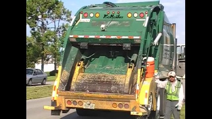 garbage truck