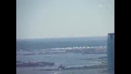 Нло над Световния търговски център в Nyc