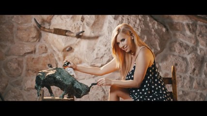 Премиера !! Nives Celzijus & Klapa Sveti Florijan - Biondina (official music video)- Блондинка!!