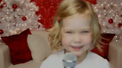 5 - годишнa сладурана пее / Rockin Around The Christmas Tree / 