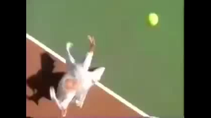 bog igrae tenis 