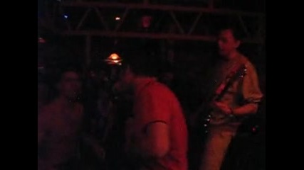 Взрив - Live At Sax, Plovdiv 19.12. 2004 (защо си тук & Дупка в челото)