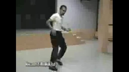 Ramady Teaches Michael Jackson Moves - Fresh Leg