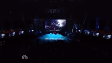Невероятно Изпълнение ! Demi Lovato - Skyscraper