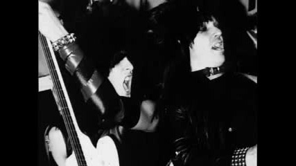 Motley Crue - Behind the music - 1 Част