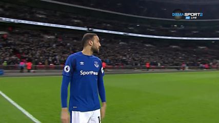 Дженк Тосун с дебют за "карамелите"