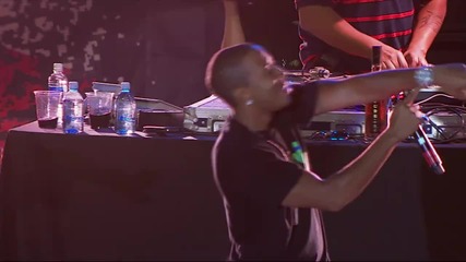 Ludacris - Stand Up ( Virgin Mobile Freefest 2010 ) 