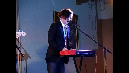 100 Monkeys (jackson Singing)