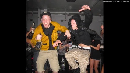 Machine Gun Kelly f. Mike Posner On Fire