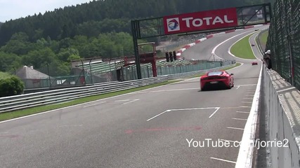 Ferrari 458 Italia Sound Lovely downshifts 