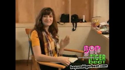 demi lovato read twilight
