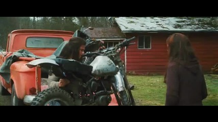 New Moon Official Trailer 2: Meet Jacob Black