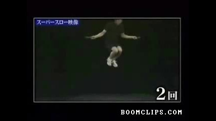 Луд китаец завърта въже 6 пъти за 1 подскок