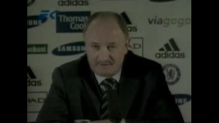 Луиш Фелипе Сколари бе представен като треньор на Челси
